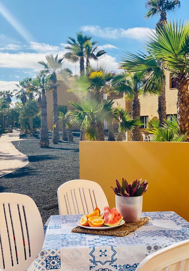 Beautiful Garden Flat Nearly Refurbished Free Wifi Lägenhet Corralejo Exteriör bild